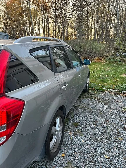 Kia Ceed 2010 photo 2