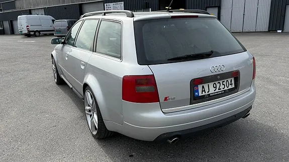 Audi S6 2001 photo 4