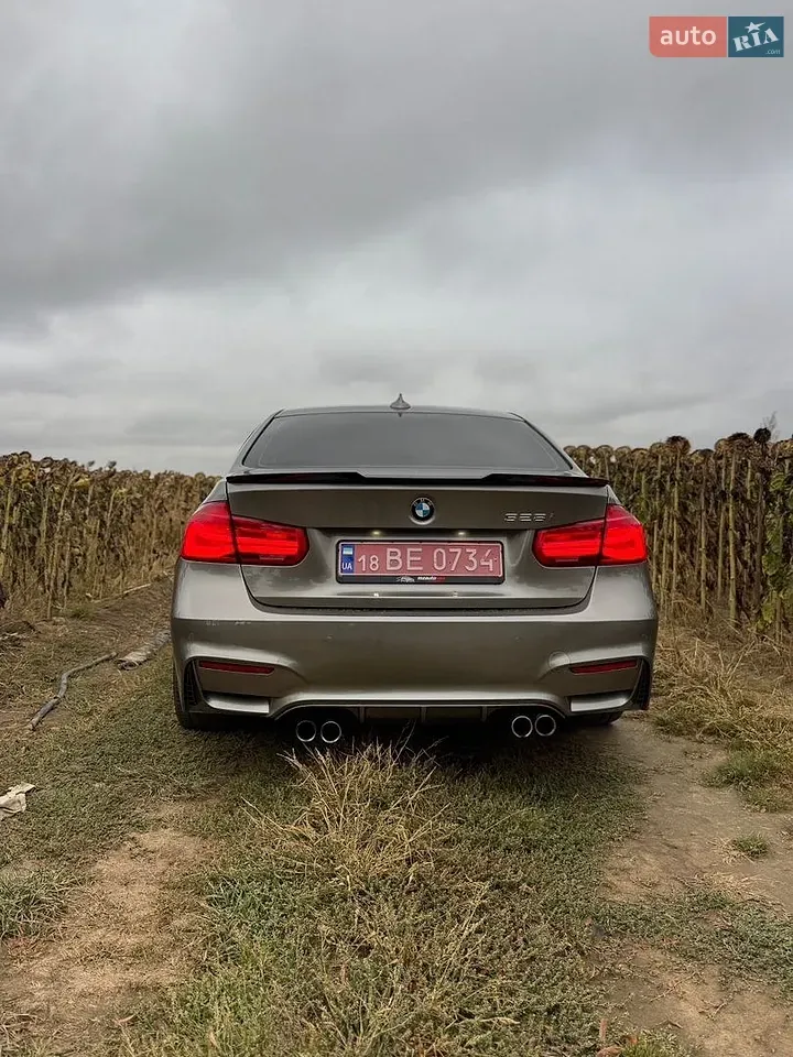 BMW 3 Series 2017 photo 5