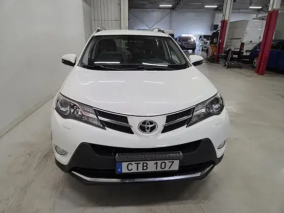 Toyota Rav4 2014 photo 2