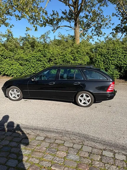 Mercedes-Benz C320 2003 photo 3