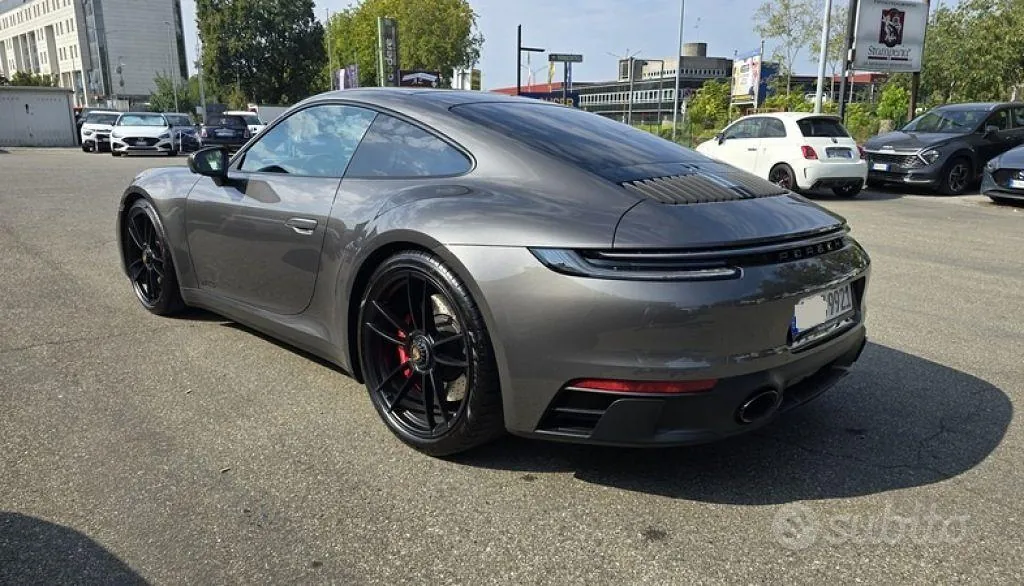 Porsche 911 2024 photo 3