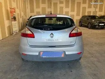Renault Megane 2010 photo 3