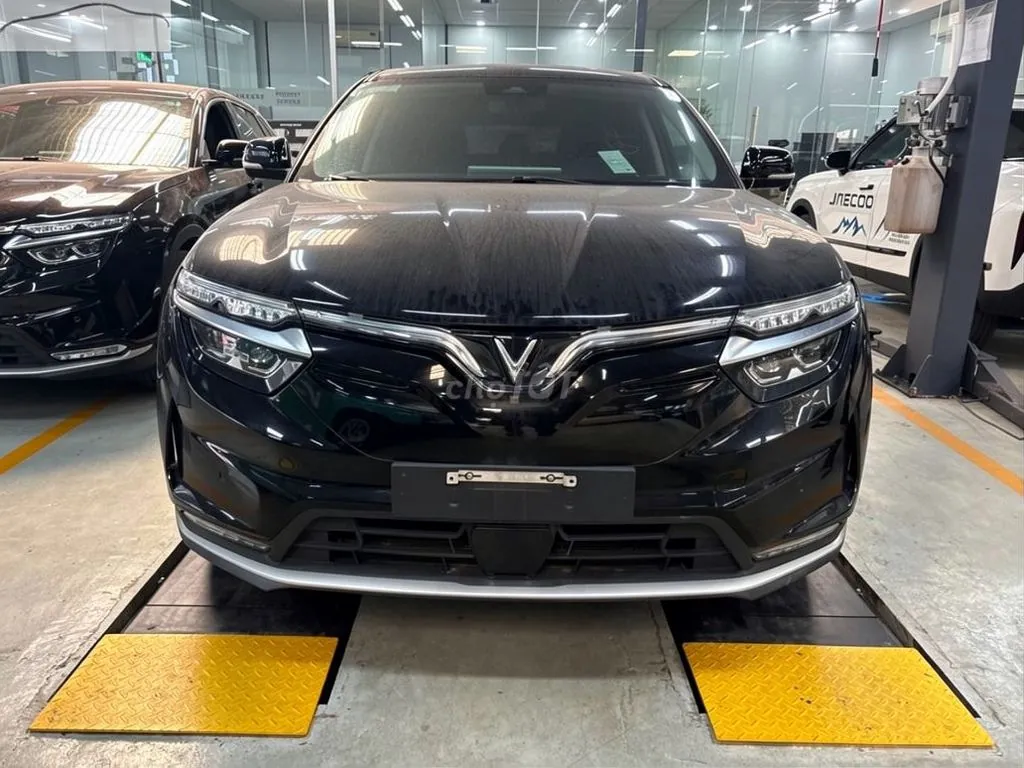Vinfast Vf8