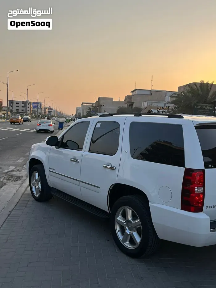 Chevrolet Tahoe 2013 photo 2