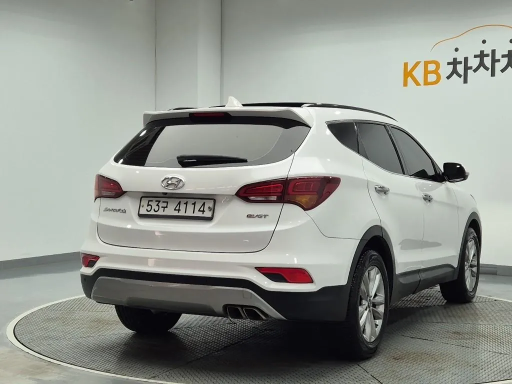 Hyundai Santa Fe 2016 photo 3
