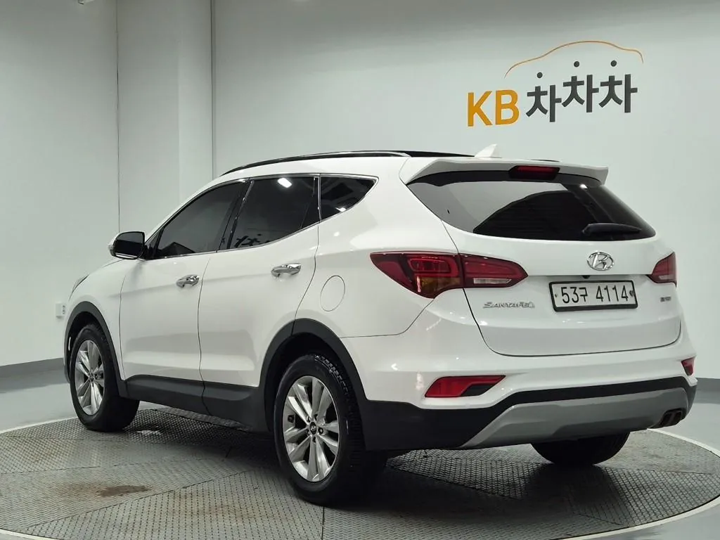 Hyundai Santa Fe 2016 photo 2