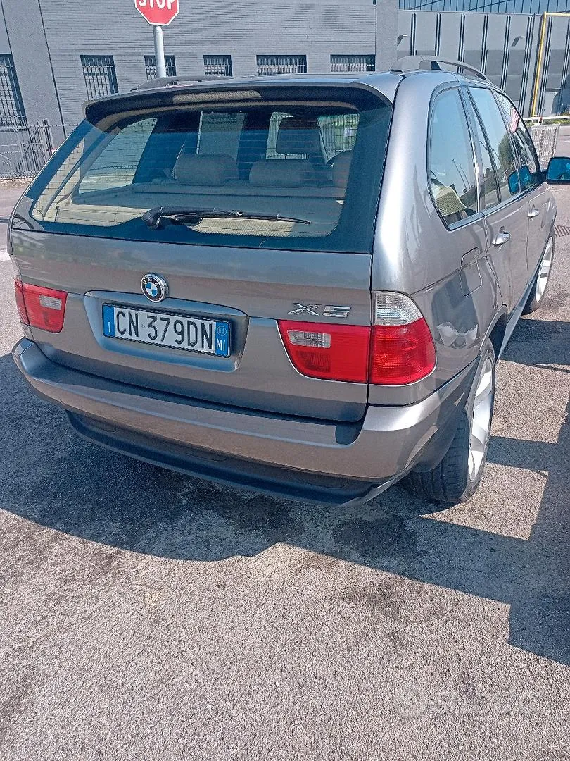 BMW X5 2004 photo 2