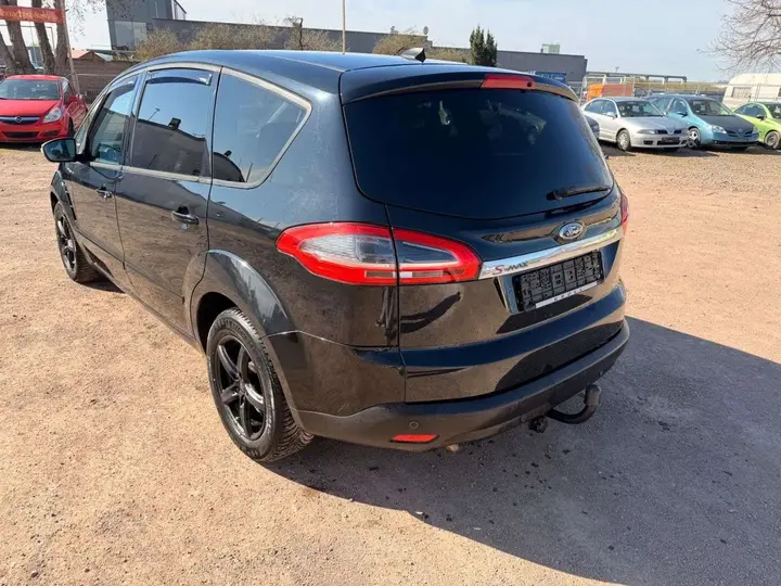 Ford S-Max 2013 photo 3