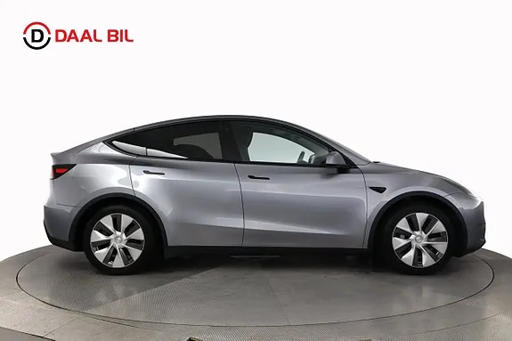 Tesla Model Y 2023 photo 5