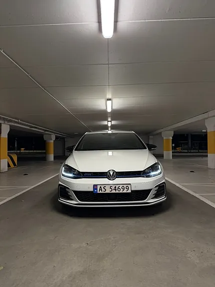 Volkswagen Golf Vii 2018 photo 2