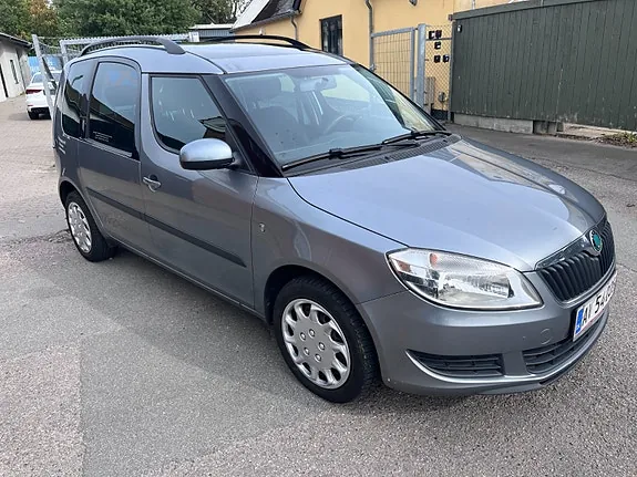 Skoda Roomster 2011 photo 2