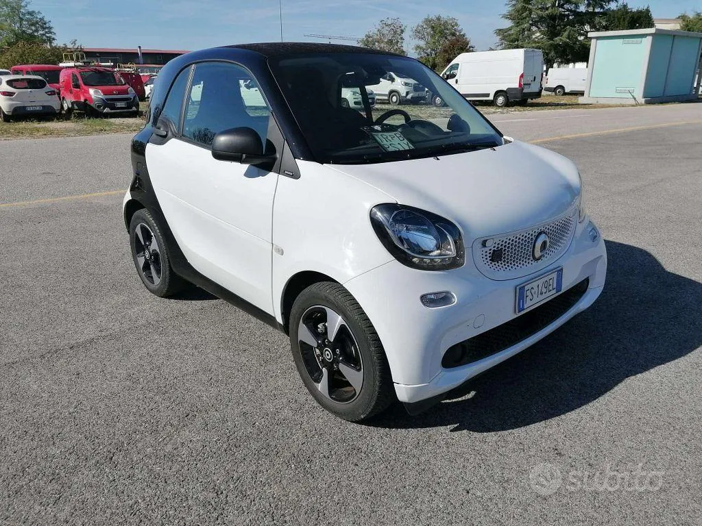 Smart Fortwo 2018 photo 3