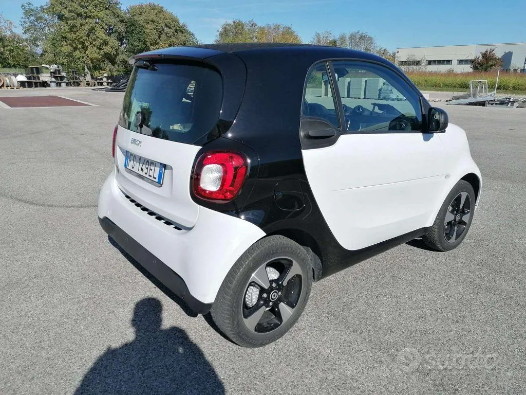 Smart Fortwo 2018 photo 5