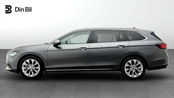 Skoda Superb 2024 photo 2