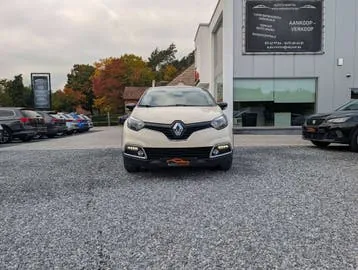 Renault Captur 2017 photo 2
