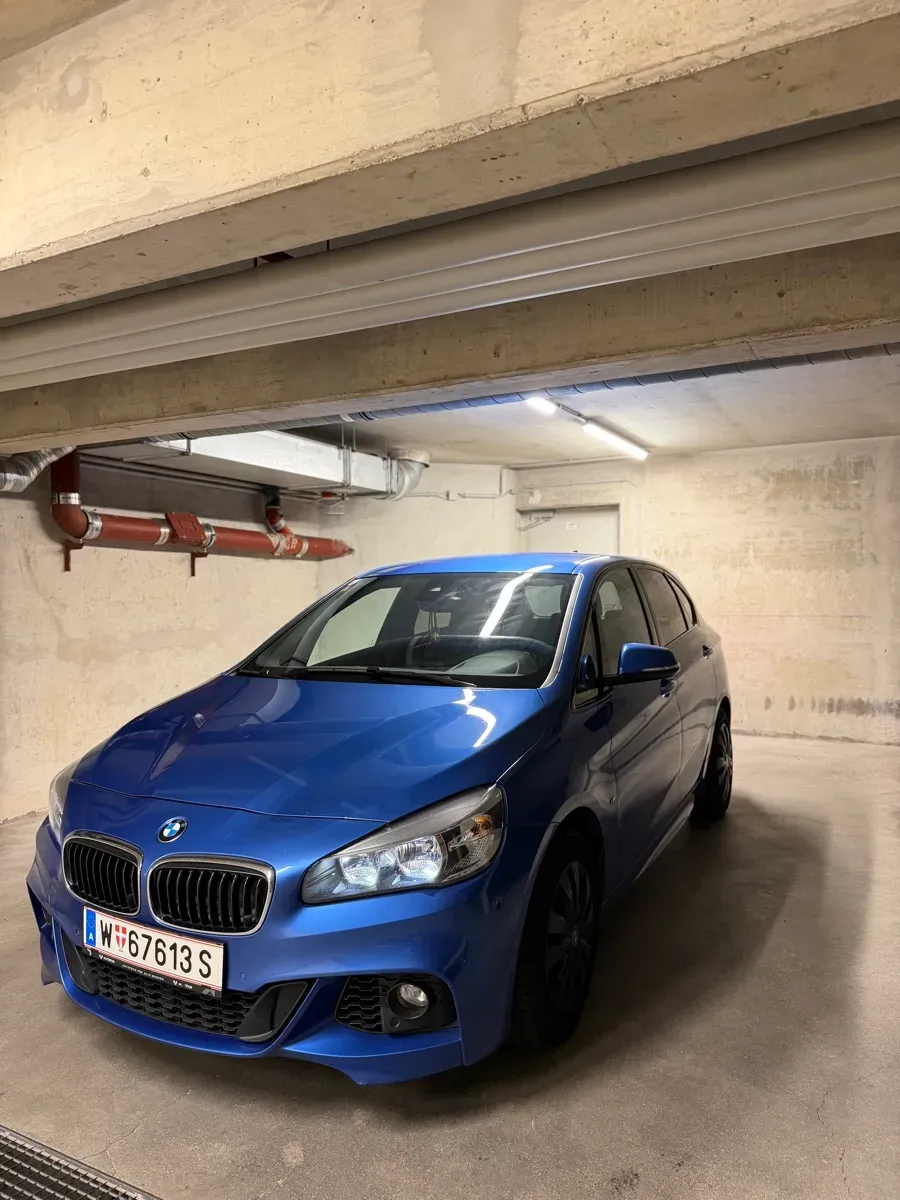 BMW 218I Active Tourer 2017 photo 2