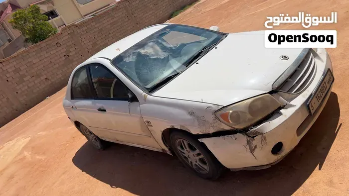 Kia Cerato 2005 photo 4