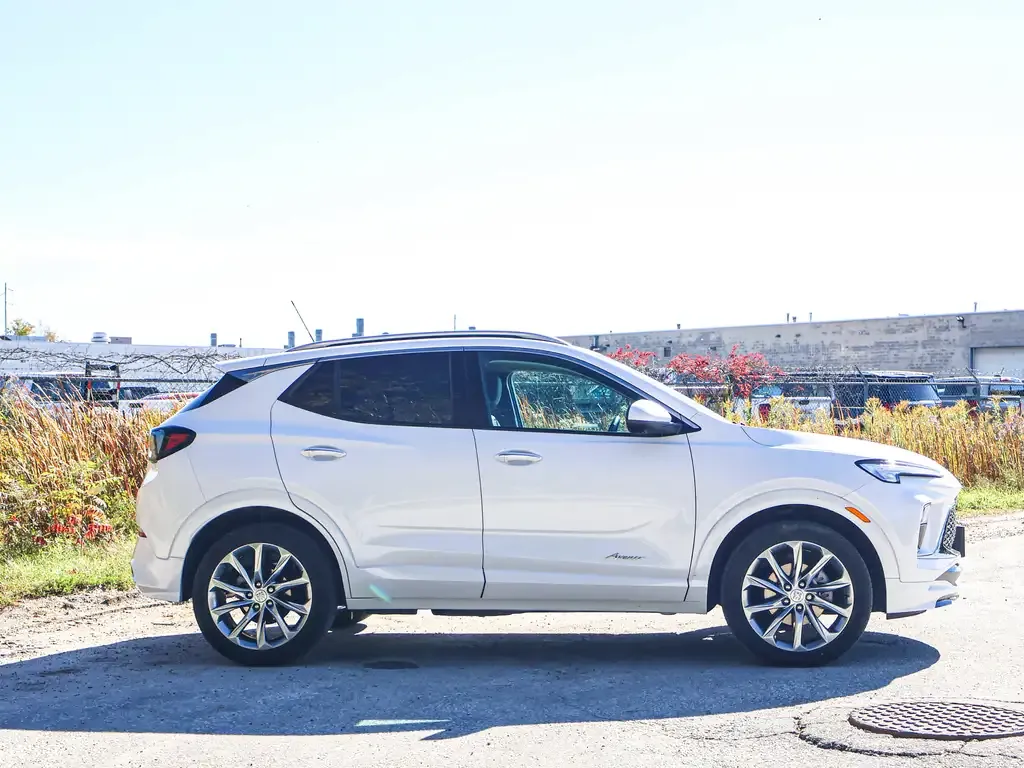 Buick Encore 2026 photo 3