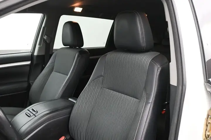 Toyota Highlander 2018 photo 4