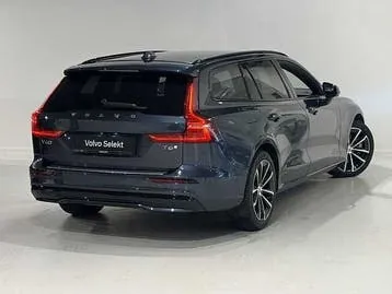 Volvo V60 2025 photo 2
