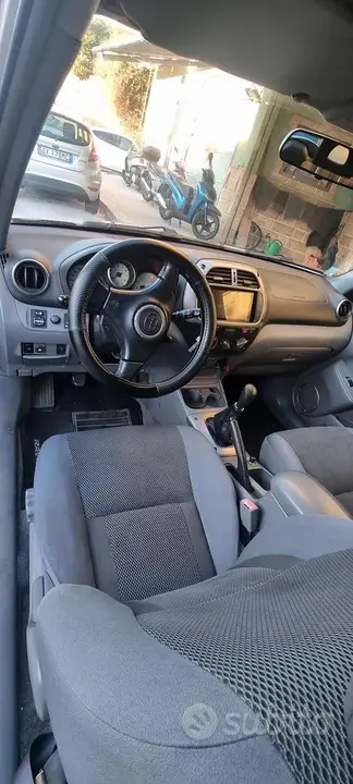Toyota Rav4 2001 photo 4