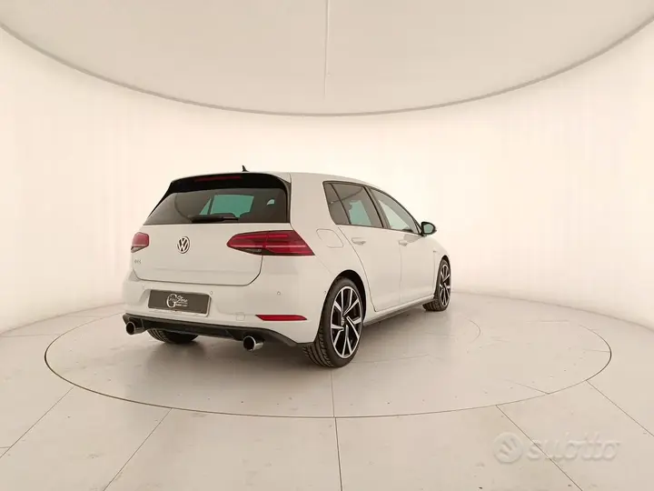 Volkswagen Golf 2017 photo 3