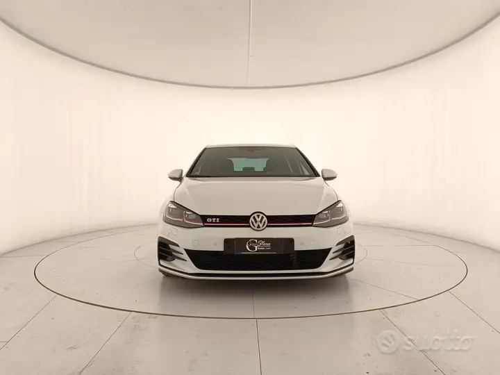 Volkswagen Golf 2017 photo 2