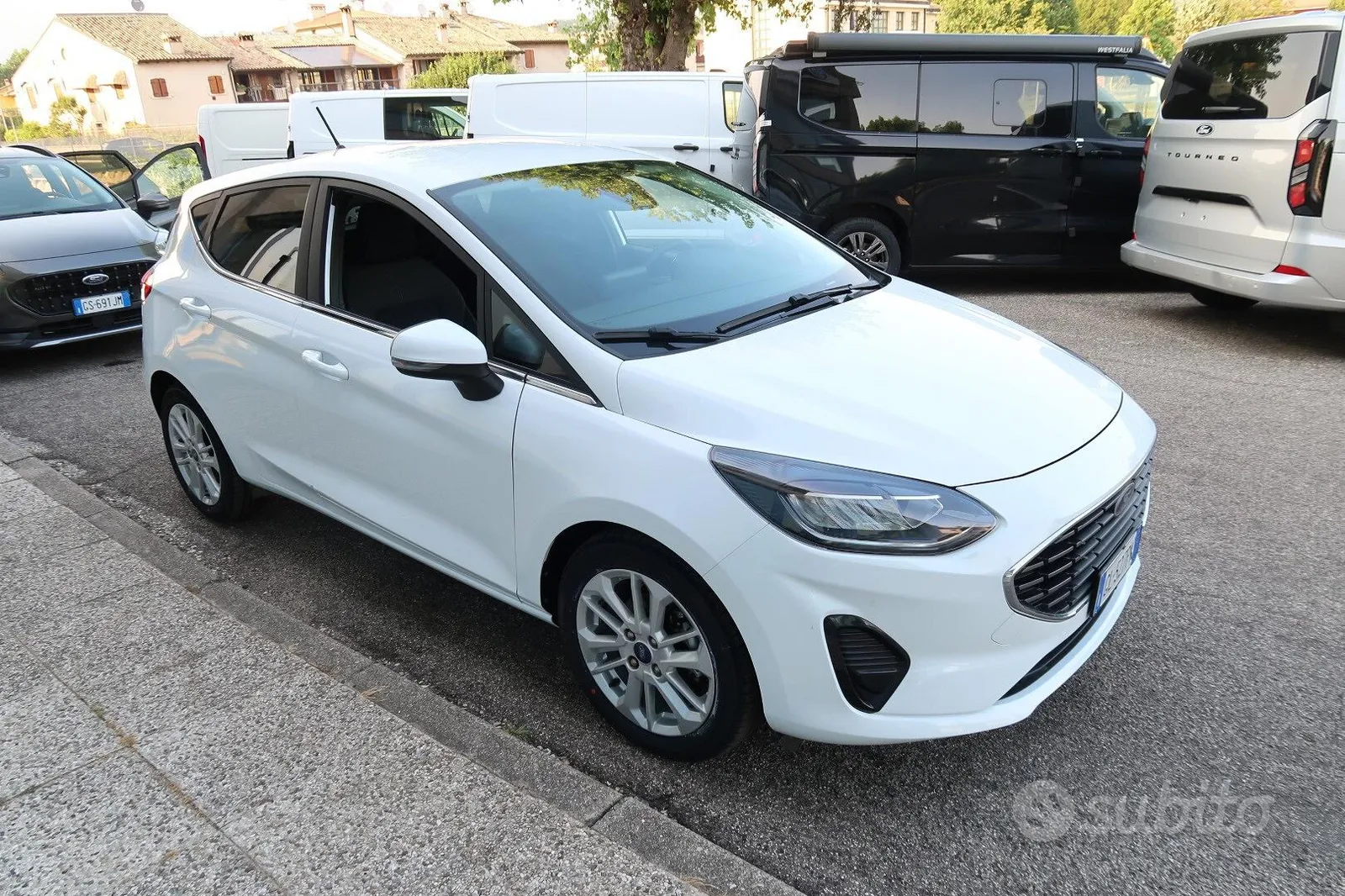 Ford Fiesta 2022 photo 2