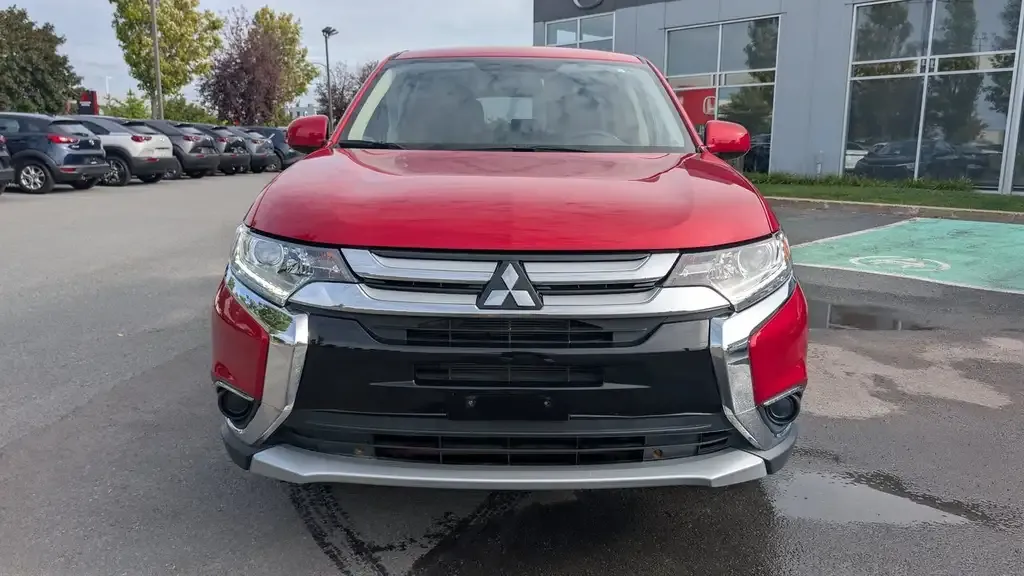 Mitsubishi Outlander 2018 photo 3