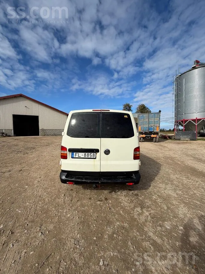 Volkswagen T5 2008 photo 4
