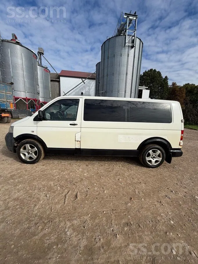 Volkswagen T5 2008 photo 3