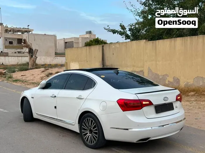 Kia Cadenza 2012 photo 2