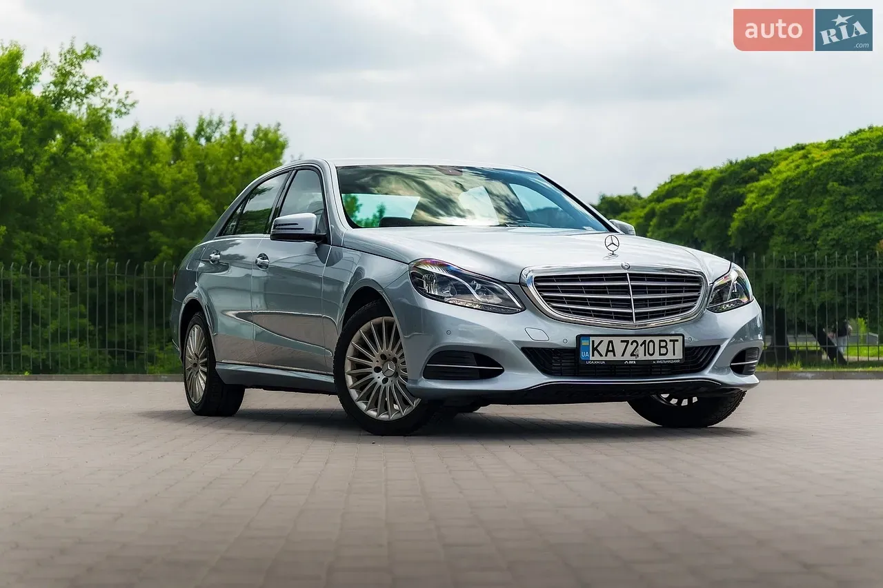 Mercedes-Benz E-Class 2013 photo 3