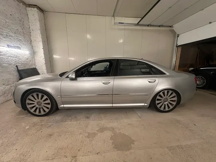 Audi A8 2004 photo 3