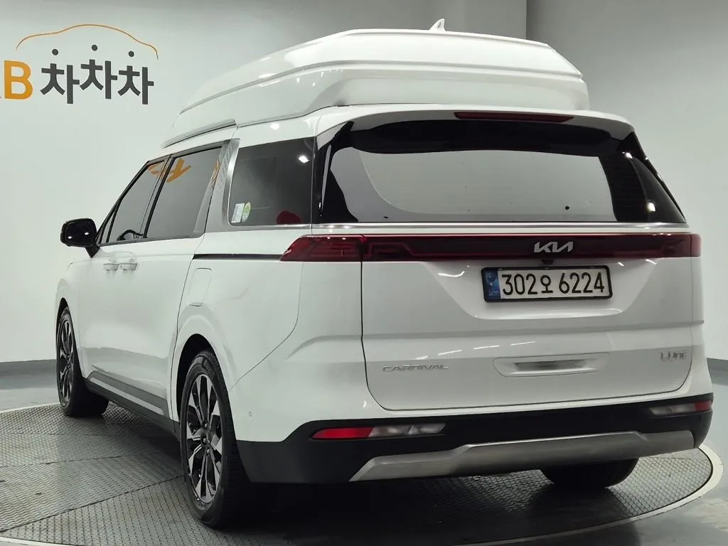 Kia Carnival 2022 photo 2