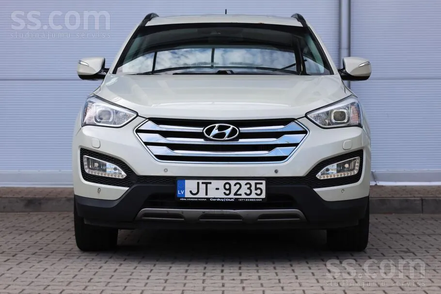 Hyundai Santa Fe 2014 photo 3