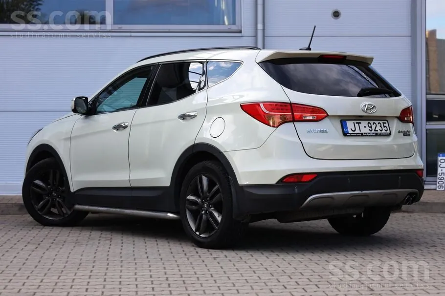 Hyundai Santa Fe 2014 photo 4