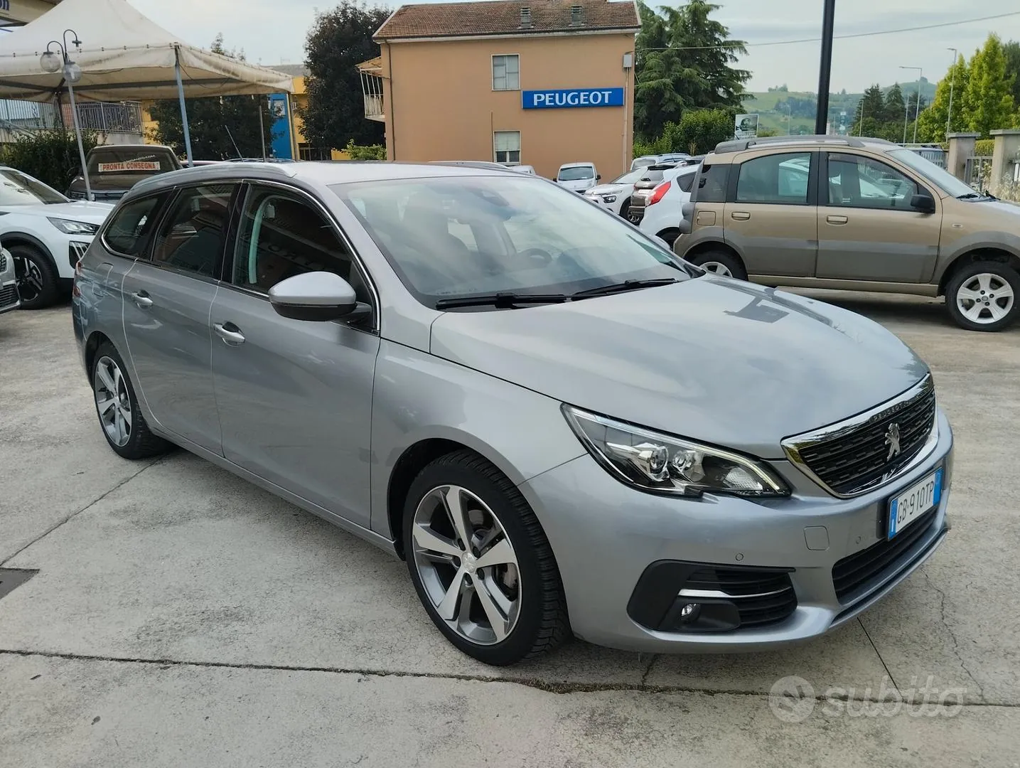Peugeot 308 2020 photo 2