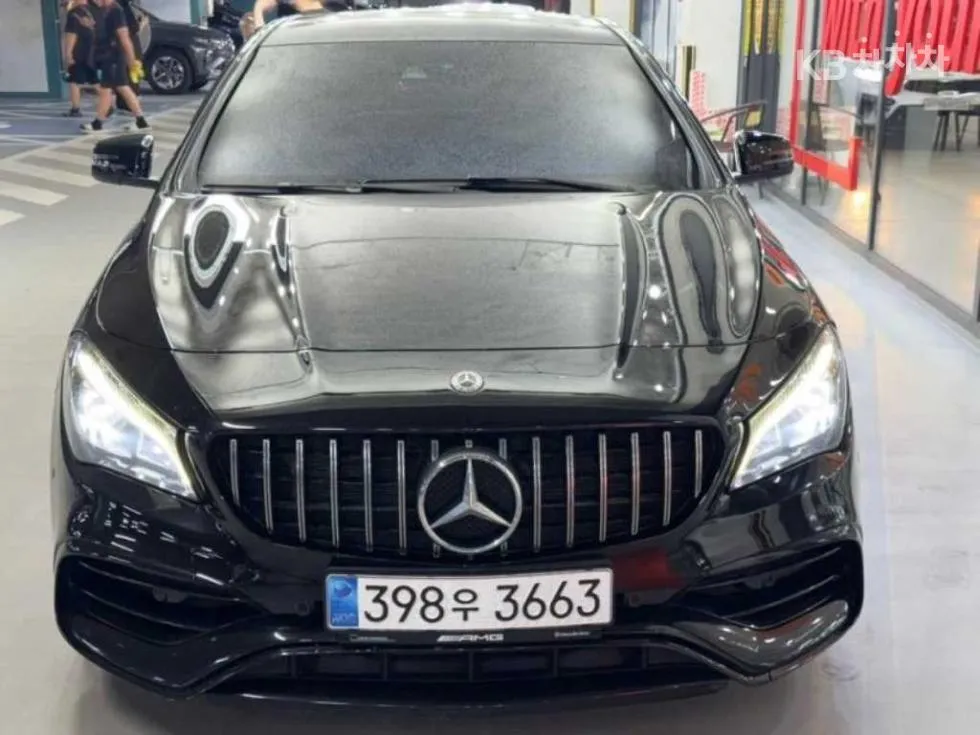 Mercedes-Benz Cla45 Amg