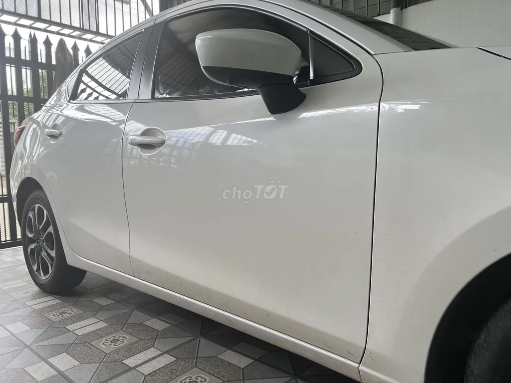 Mazda Mazda2 2017 photo 4