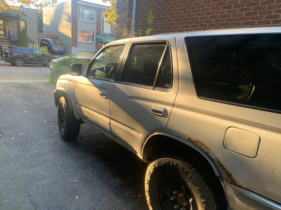 Toyota 4Runner 1997 photo 3