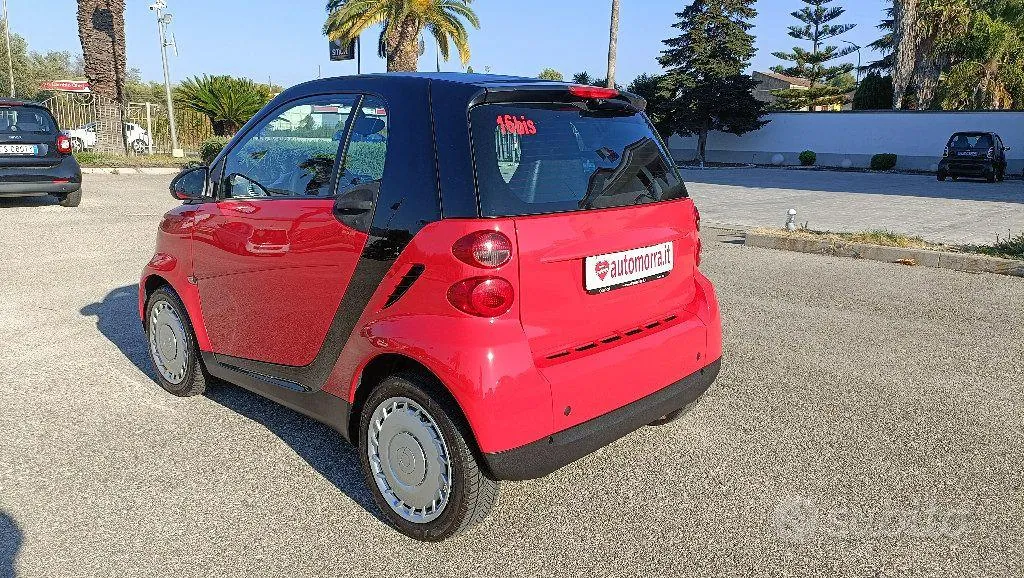 Smart Fortwo 2011 photo 4