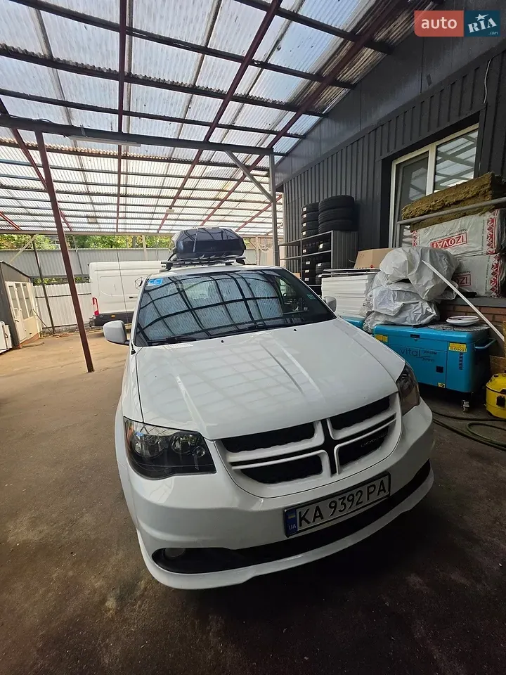 Dodge Grand Caravan 2019 photo 3