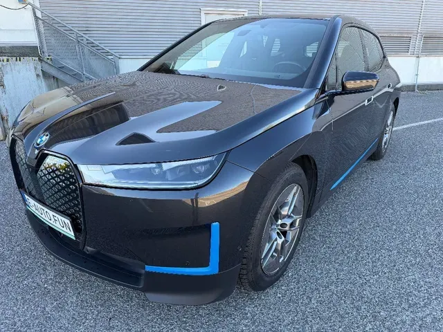 BMW Ix