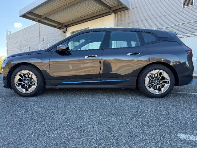 BMW Ix 2022 photo 4