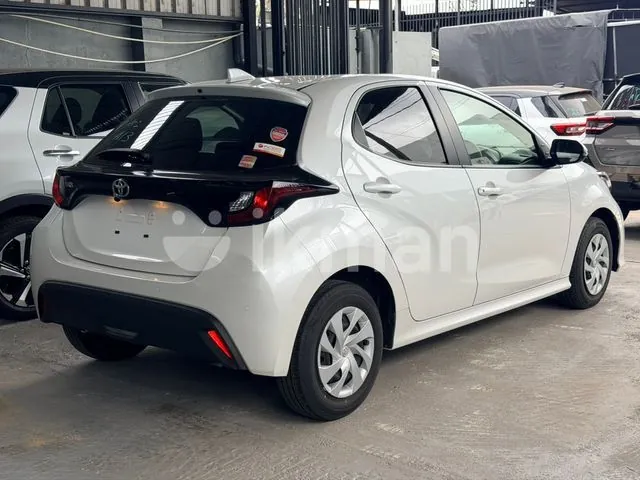 Toyota Yaris 2024 photo 2