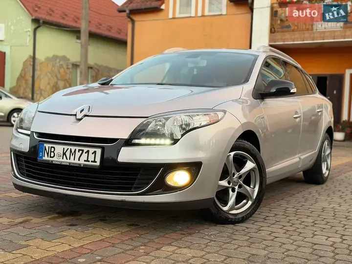 Renault Megane 2013 photo 3