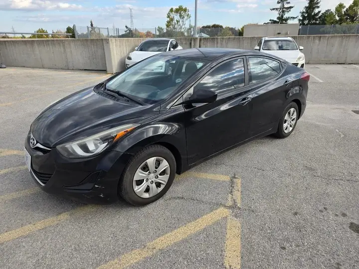 Hyundai Elantra 2015 photo 2