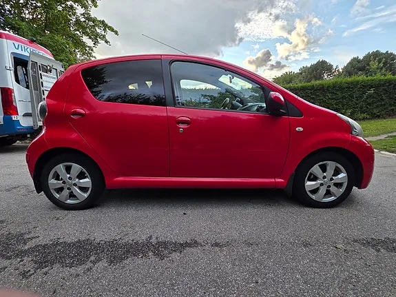 Toyota Aygo 2013 photo 4